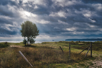 Seaside landsapce with sunrays 