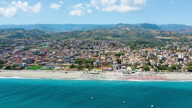 Mare a Locri in Estate