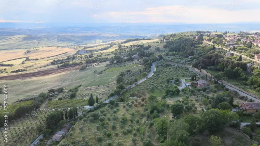 Wall mural Pienza, Tuscany. Aerial view at sunset of famous medieval town