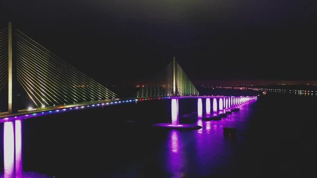 Skyway Bridge hyperlapse at night