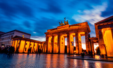 Obraz premium Beautiful Brandenburg Gate in Berlin at evening, Germany