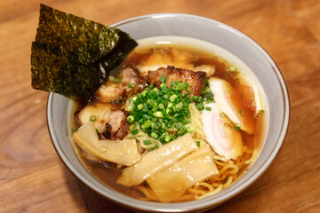 ラーメン　ローストビーフ　チャーシュー　自家製