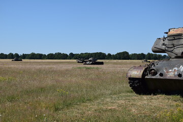 Panzer auf dem Panzerfeld bei Wahn