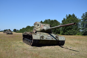 Fototapeta premium Panzer auf dem Panzerfeld bei Wahn