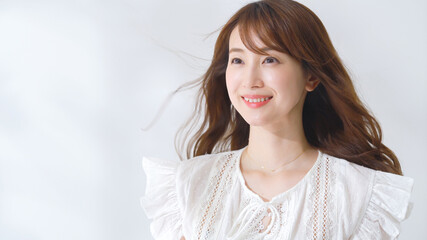 女性　イメージ