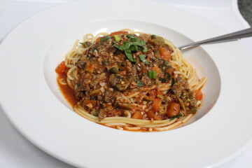 spaghetti with meat sauce