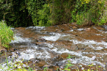 ミラミラ周辺の滝　ぺピナフォール