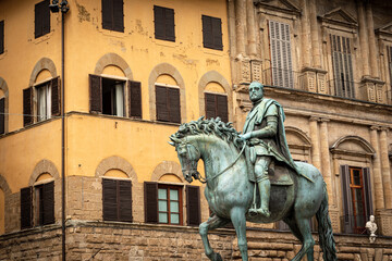 Statue of Cosimo I de Medici on horseback, Grand Duke of Tuscany, by the sculptor Giambologna (1529-1608), Piazza della Signoria, Florence, Tuscany, Italy, Europe