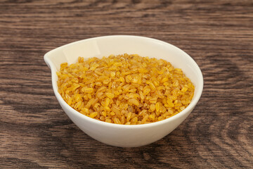 Vegetarian cuisine - dry bulgur for cooking
