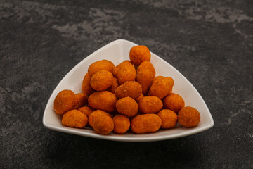 Spicy peanut heap in the bowl