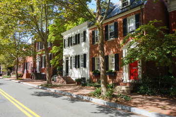 Street view of historical Georgetown houses - Washington D.C. United States of America - obrazy, fototapety, plakaty