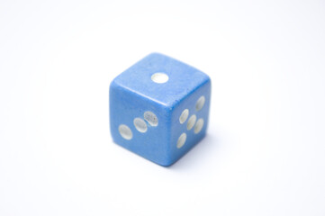 Dado para uso em jogos de azar e cassino