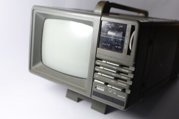 Televisor com r&aacute;dio antigo e vintage ou retr&ocirc;