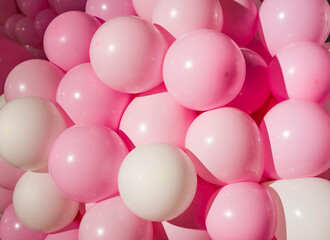 Fototapeta na wymiar Background of a set of colored balloons