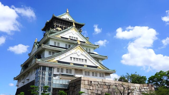 大阪城と青空 タイムラプス