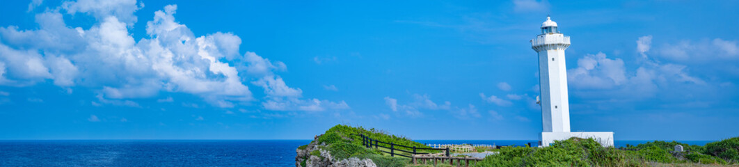 Fototapeta na wymiar 平安名崎灯台のパノラマ、沖縄宮古島