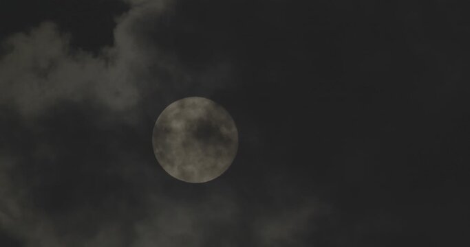 moon 
4k25p (4096x2160p) vlog 10bit422mp4 ungraded H265