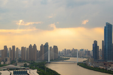 Fototapeta premium Summer city skyline scenery of Wuhan, Hubei, China