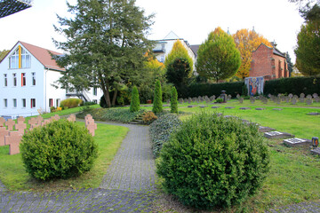 Klosterfriedhof, St. Bonifatius Kloster, Klosterpark, Huenfeld, Hessen, Deutschland, Europa