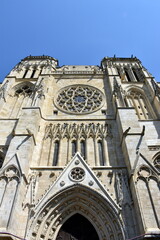 Fototapeta na wymiar Basilika St. Michael in Bordeaux