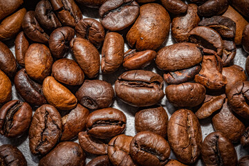 geröstete frische Kaffeebohnen extreme nahaufnahme