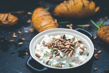 quark mit ofenkartoffeln