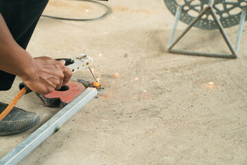 the worker uses oxyacetylene the making the thing for using it very hard to do and beautiful workers