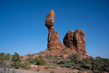 Fototapeta na wymiar Popular tourist attraction known as Balanced Rock