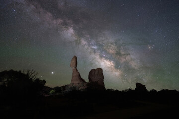 Fototapeta premium Balanced Rock light painted at night in Arches National Park