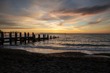 beautiful sun set over sea