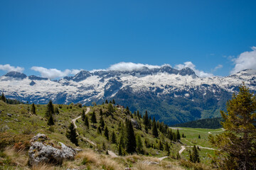 Fototapeta na wymiar Spring day in the majestic Julian Alps, Friuli-Venezia Giulia, Italy