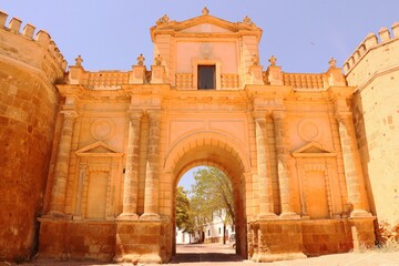 Obraz premium Porta de Carmona, cidade andaluza. Espanha 