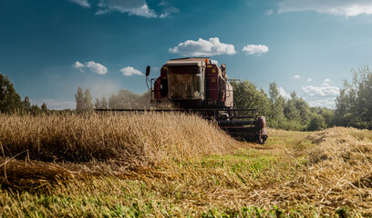 Harvesting with special equipment harvester