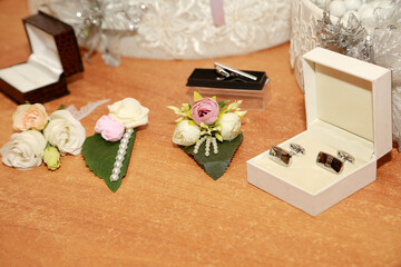 jewelry box and jewelry