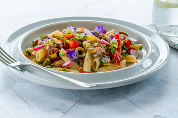 Tuna and roasted pepper pasta salad