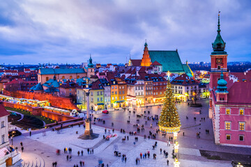 Warsaw, Poland - Christmas tree in Castle Square - obrazy, fototapety, plakaty