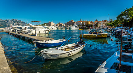 Obraz premium View from the marina in Budva, Montenegro towards the old town (Stari Grad)