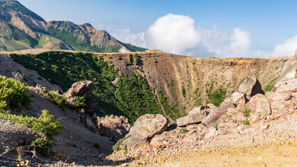 【裏磐梯／浄土平】吾妻小富士の旧噴火口／磐梯朝日国立公園（福島県）