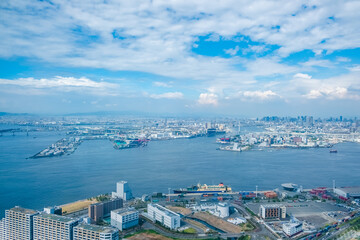 Fototapeta premium 大阪南港の風景 ハイアングル 遠景