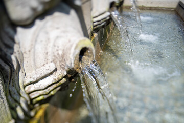 A picture of water flowing in a fountain.　Vancouver BC Canada　　
