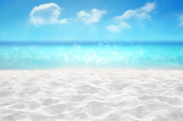 Fototapeta na wymiar tropical sandy beach with hermit crab on white sand summer concept background