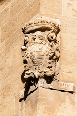 escudo familiar de Ramon de Saforteza i Pacs-Fuster , conocido como conde Mal,palacio de Can Formiguera,calle portella, Monumento Histórico-Artístico, Palma, mallorca, islas baleares, españa, europa