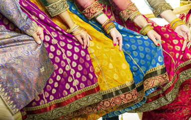 Bollywood dancers dress - 376394254