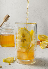 selective focus, lemon iced tea