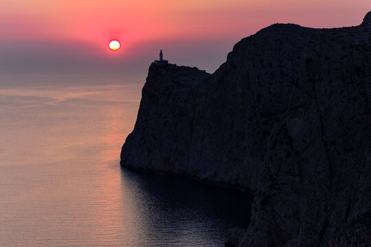 Faro de Formentor,proyectado por Emili Pou en 1927, cabo de Formentor, Pollen&ccedil;a,mallorca, islas baleares, spain, europa
