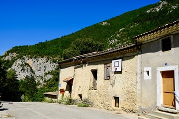 Obraz premium VILLAGE DE CHASTEL ARNAUD DROME