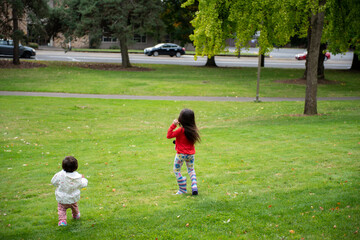 Fototapeta premium children playing in the park