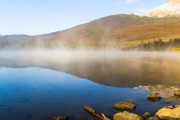 Morning Fog Pyramid Lake Jasper Nationalpark