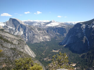Fototapeta na wymiar Half Dome at Yosemite National Park