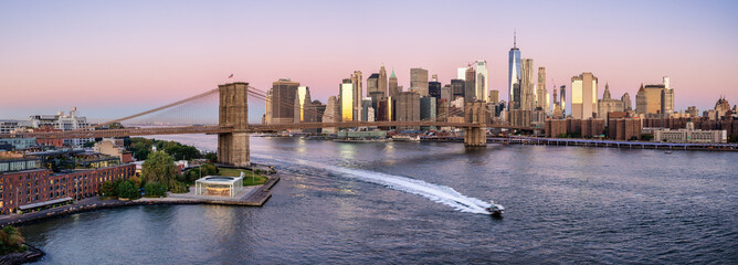 New York City skyline panorama with Brooklyn Bridge